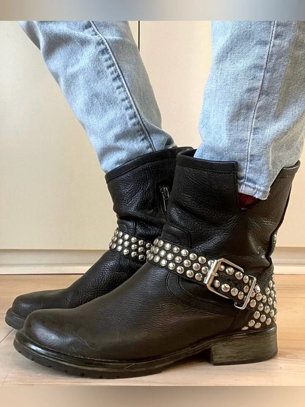 {Steve Madden} Fraankie Leather Studded Ankle Boots